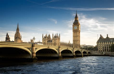 London, United Kingdom to PHT .